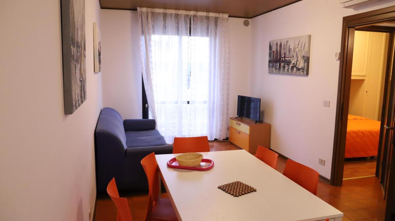 Condominio Quadrangolo-Gemini Bibione Extérieur photo
