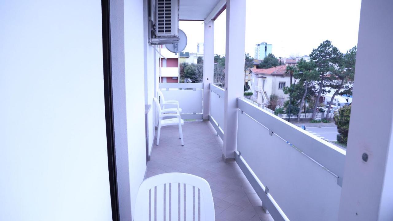 Condominio Quadrangolo-Gemini Bibione Extérieur photo